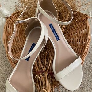 Stuart Weitzman simple leather sandals.